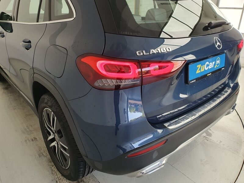 More views of Mercedes-Benz GLA