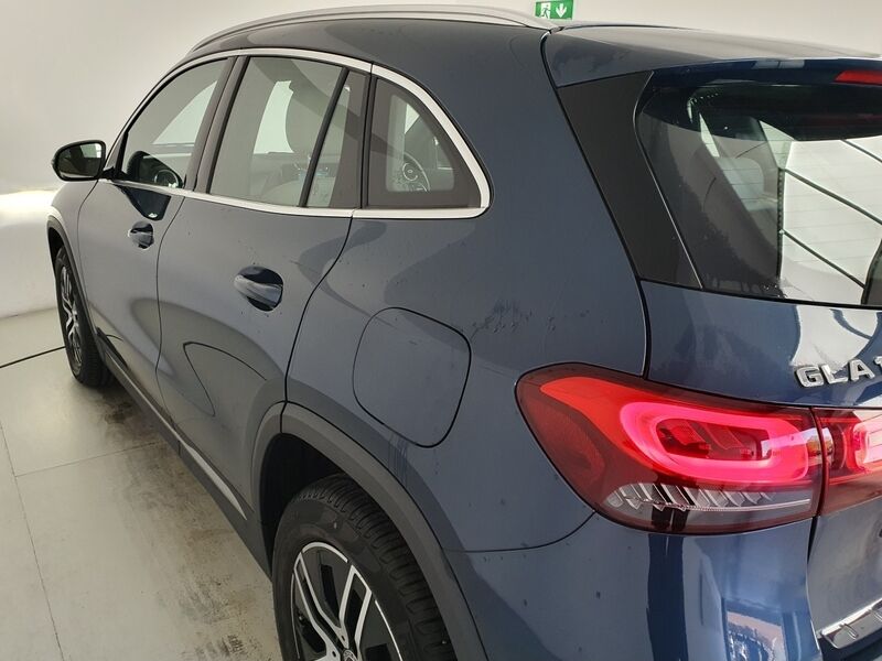 More views of Mercedes-Benz GLA
