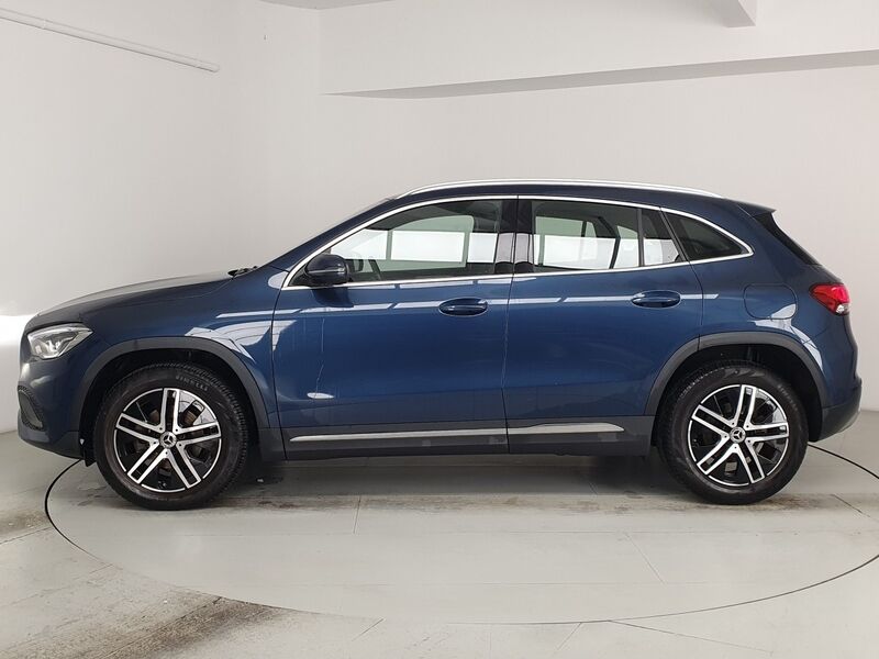 More views of Mercedes-Benz GLA