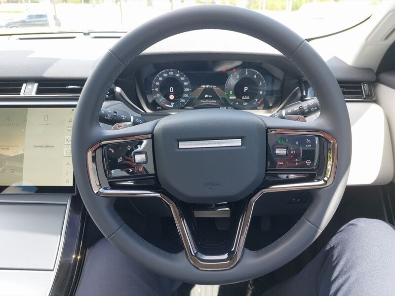 More views of Land Rover Range Rover Velar