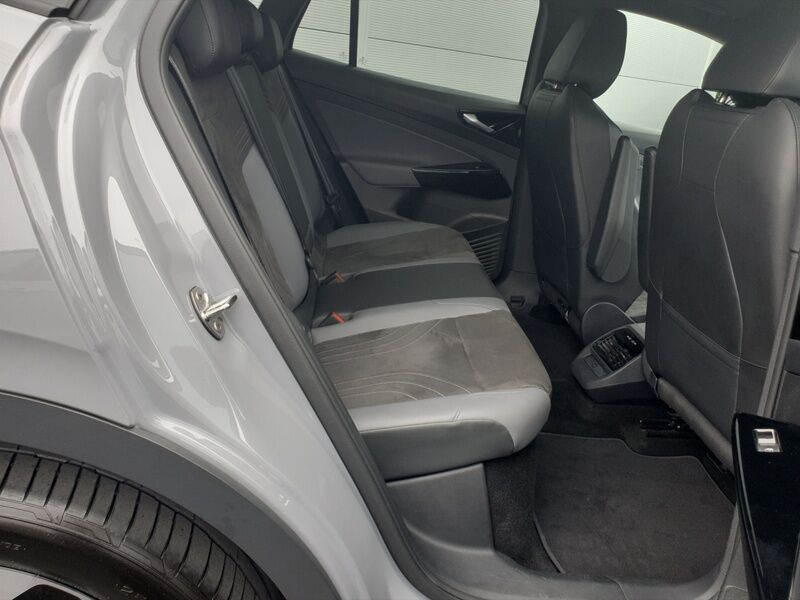 More views of Volkswagen ID.4