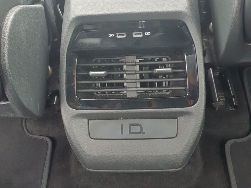 More views of Volkswagen ID.4
