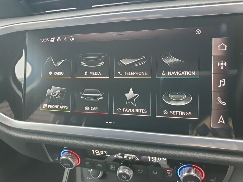 More views of Audi Q3