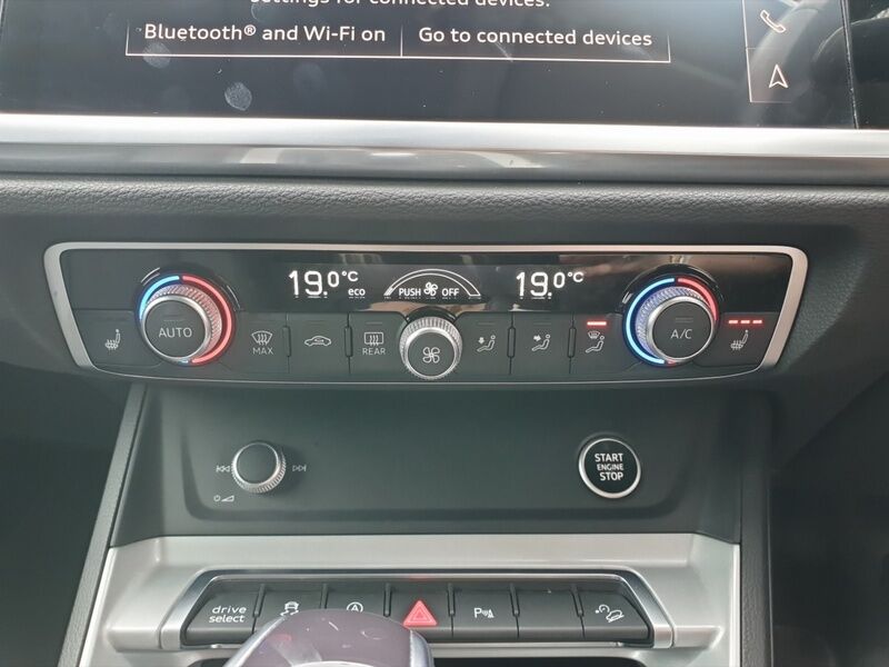 More views of Audi Q3