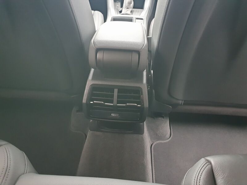 More views of Audi Q3