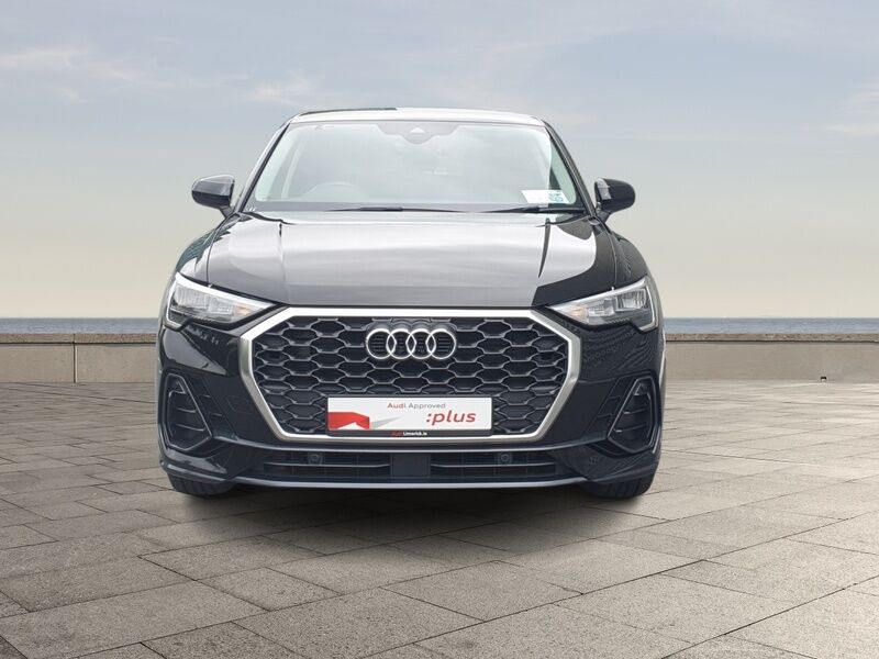 More views of Audi Q3