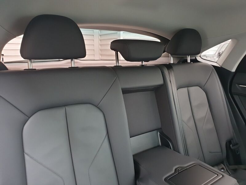 More views of Audi Q3