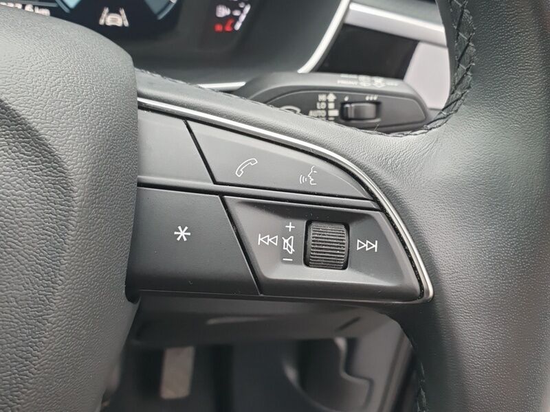 More views of Audi Q3