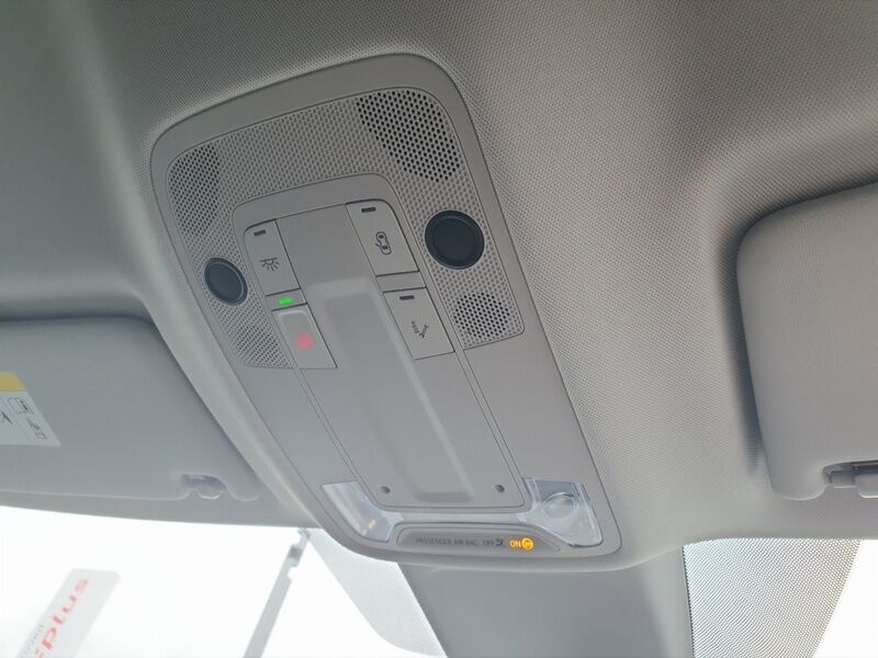 More views of Audi Q3