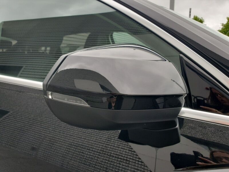 More views of Audi Q3