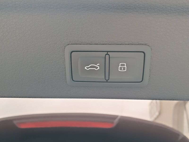 More views of Audi Q3