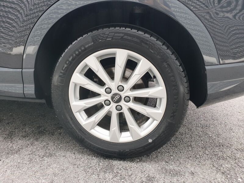 More views of Audi Q3