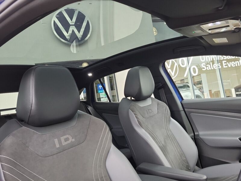 More views of Volkswagen ID.5