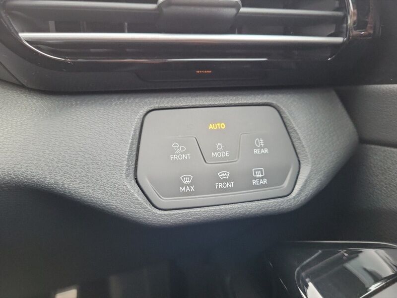 More views of Volkswagen ID.5