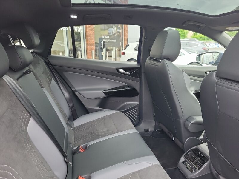 More views of Volkswagen ID.5
