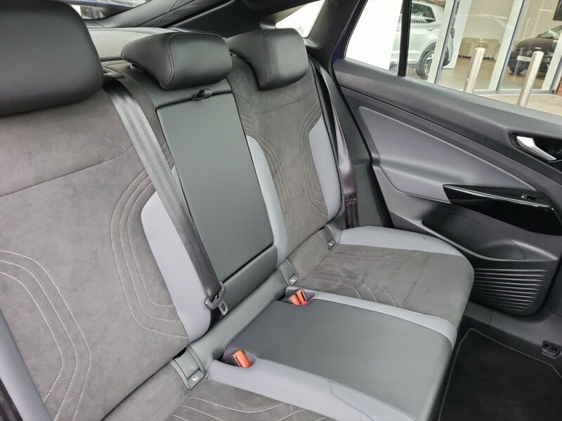 More views of Volkswagen ID.5