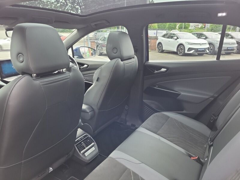 More views of Volkswagen ID.5