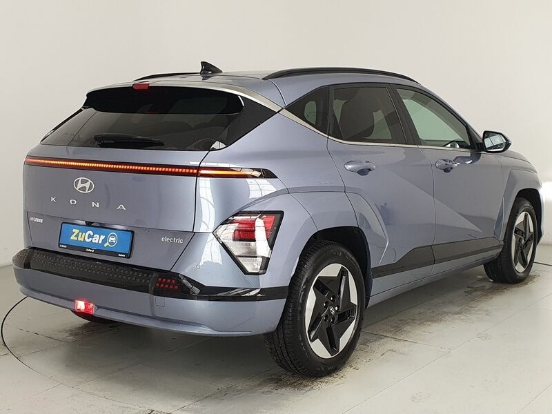 More views of Hyundai KONA