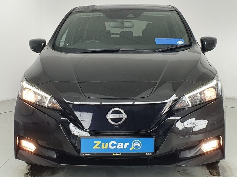 More views of Nissan Leaf