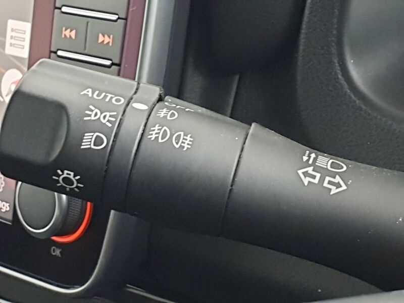 More views of Nissan Leaf
