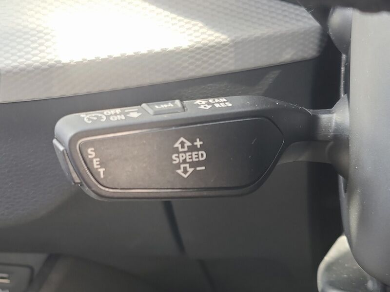 More views of Audi Q2