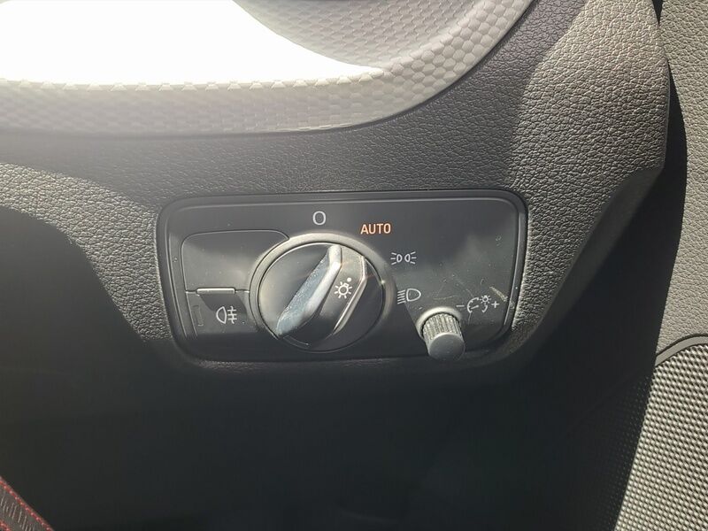 More views of Audi Q2