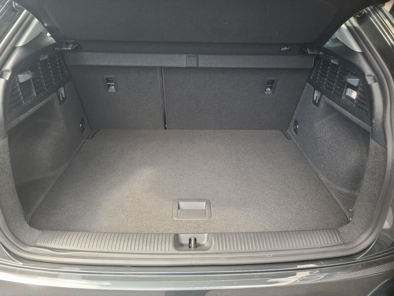 More views of Audi Q2
