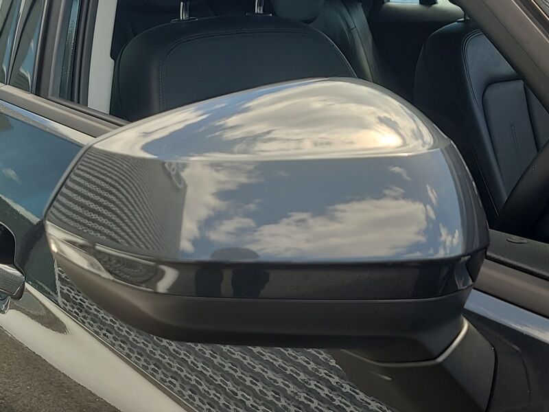 More views of Audi Q2