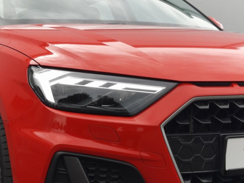 More views of Audi A1