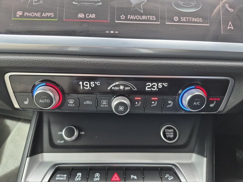More views of Audi Q3