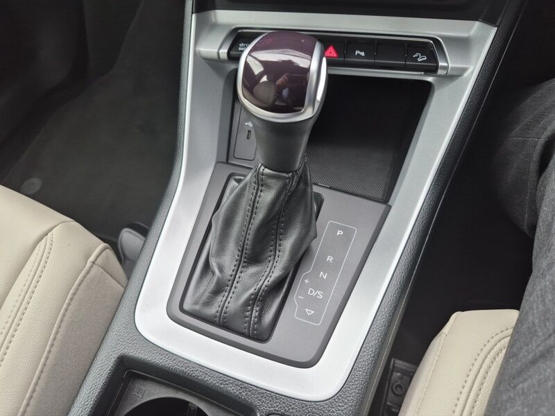 More views of Audi Q3