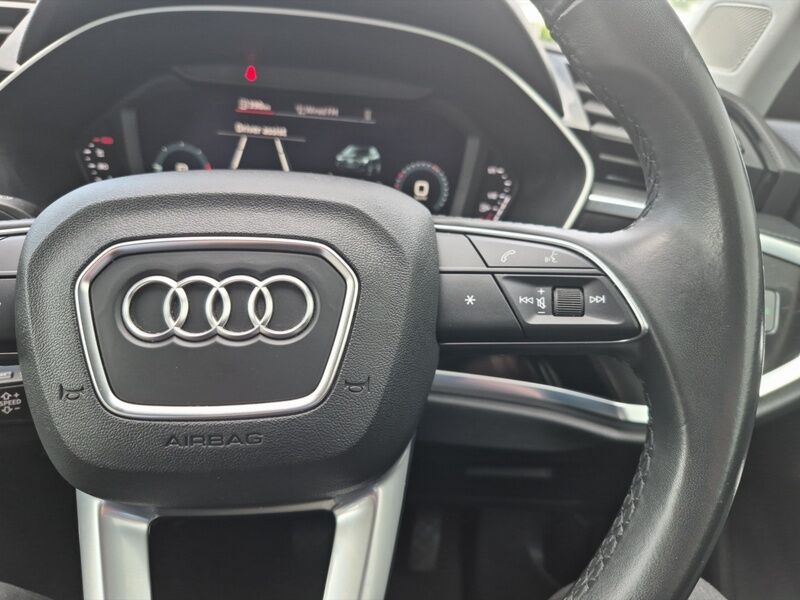 More views of Audi Q3