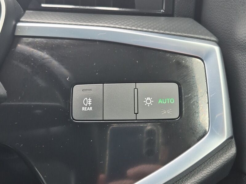 More views of Audi Q3