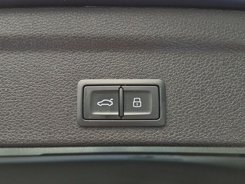 More views of Audi Q3