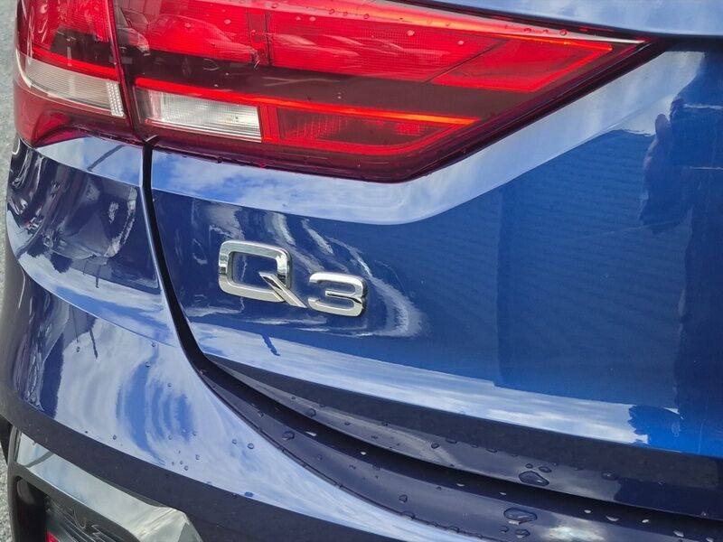 More views of Audi Q3