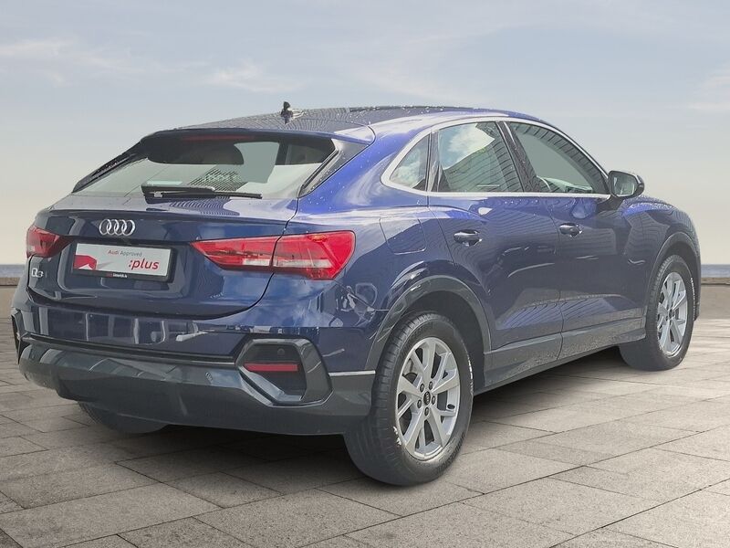 More views of Audi Q3
