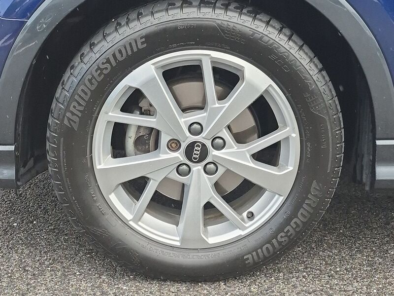 More views of Audi Q3