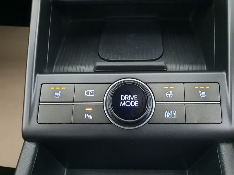 More views of Hyundai KONA