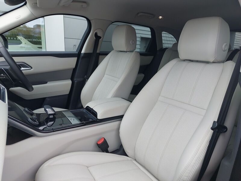More views of Land Rover Range Rover Velar