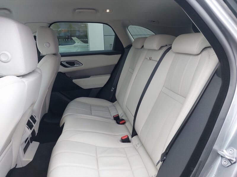 More views of Land Rover Range Rover Velar