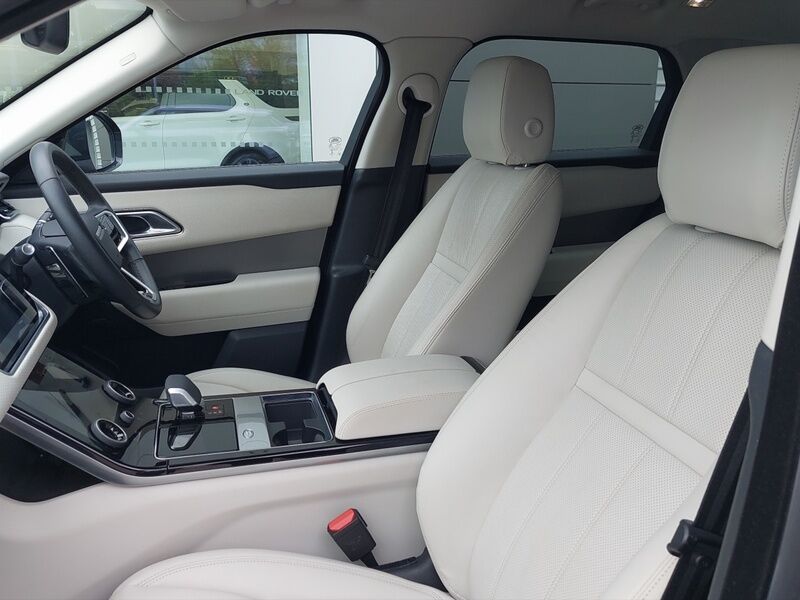 More views of Land Rover Range Rover Velar