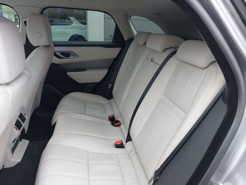 More views of Land Rover Range Rover Velar