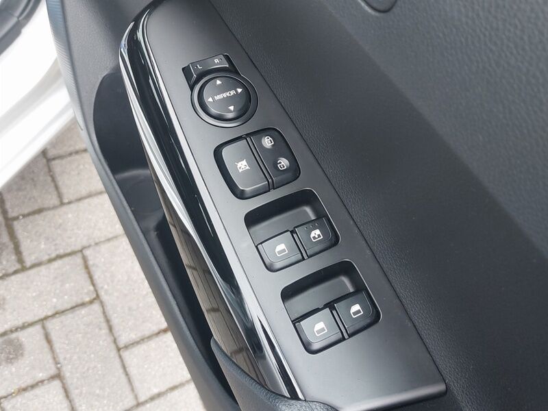 More views of Kia Picanto