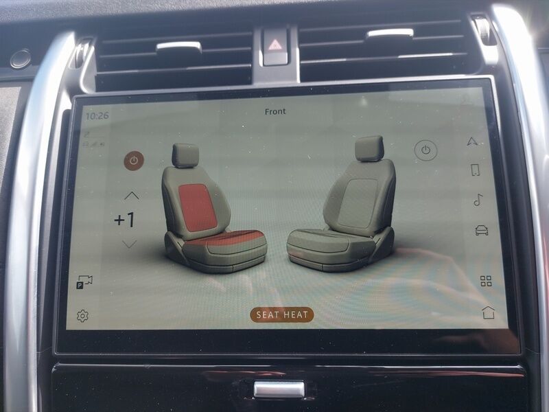 More views of Land Rover Discovery