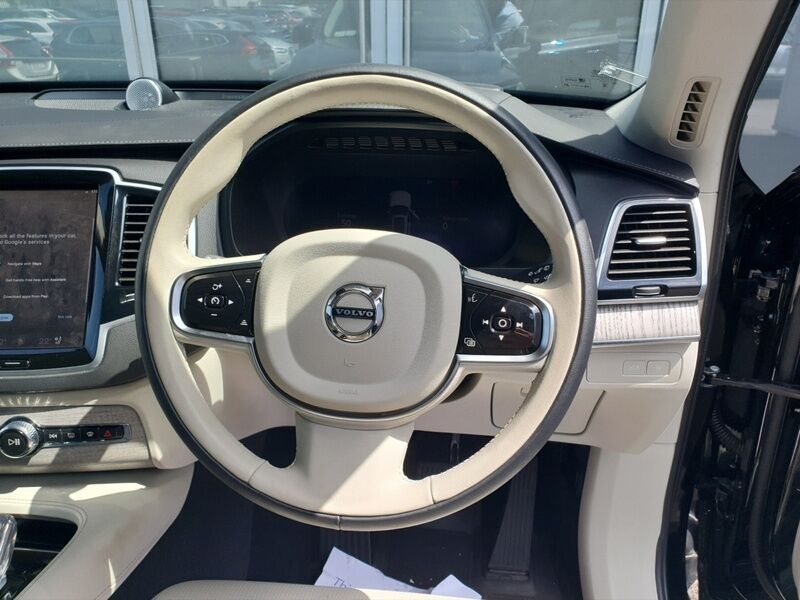 More views of Volvo XC90