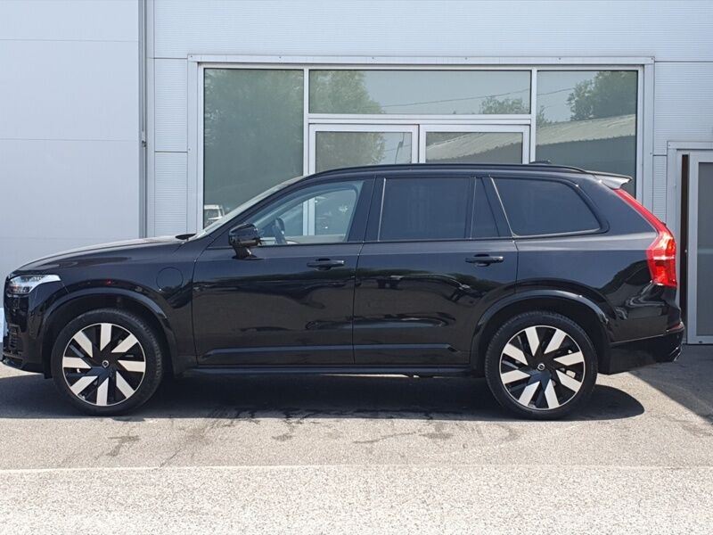 More views of Volvo XC90
