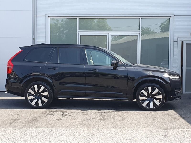 More views of Volvo XC90