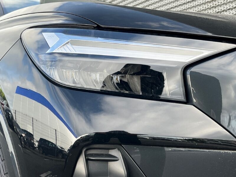 More views of Audi Q4 e-tron