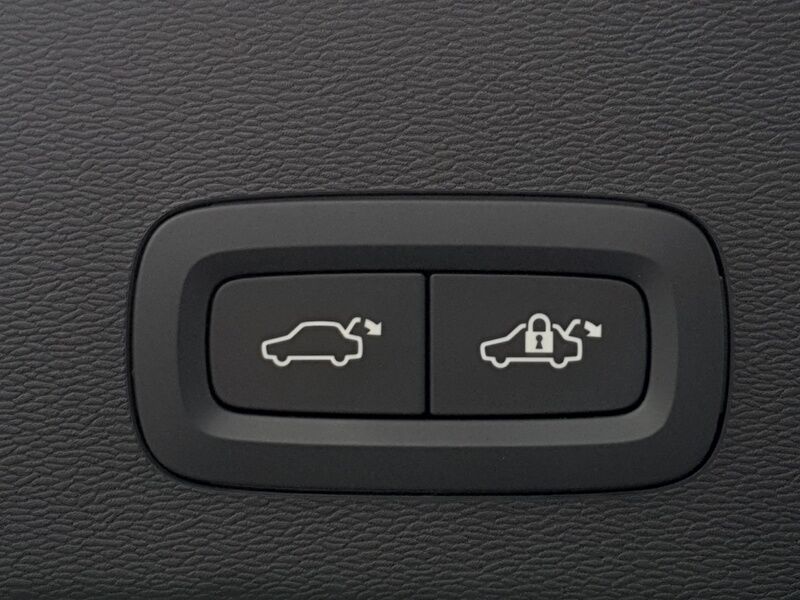 More views of Volvo C40