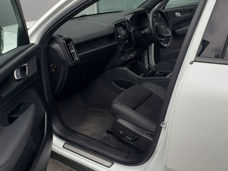 More views of Volvo C40